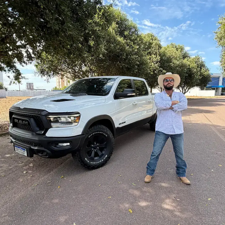 RAM 1500 - REBEL V8